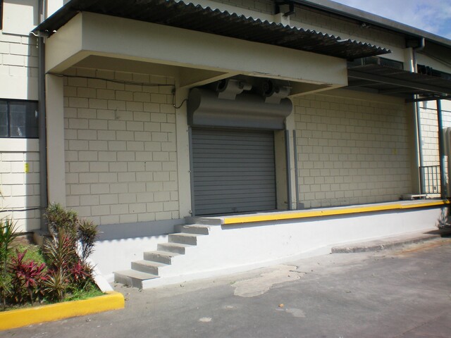 Fotos/bodegaenventayalquilereneloeste3 