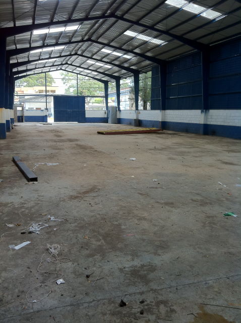 complejo de 3 bodegas 570M2-700M2 Y 1020m2 disponibles en la URUCA APR