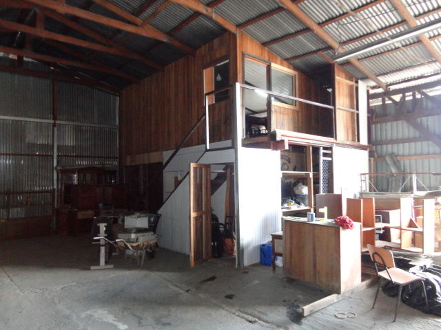 14328oficinasbodegaypatio7.JPG