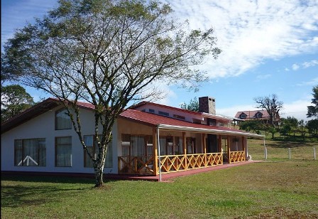 casa de monta�a en el Guarco Cartago